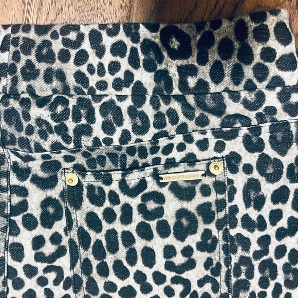 Michael Kors Women Stretch Pants Size M Cheetah Animal Print Gray & Black Skinny - Picture 3 of 4